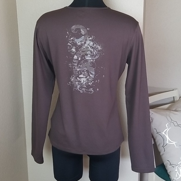 Mountain Hardwear Print Brown Long Sleeve Shirt - Picture 5 of 8